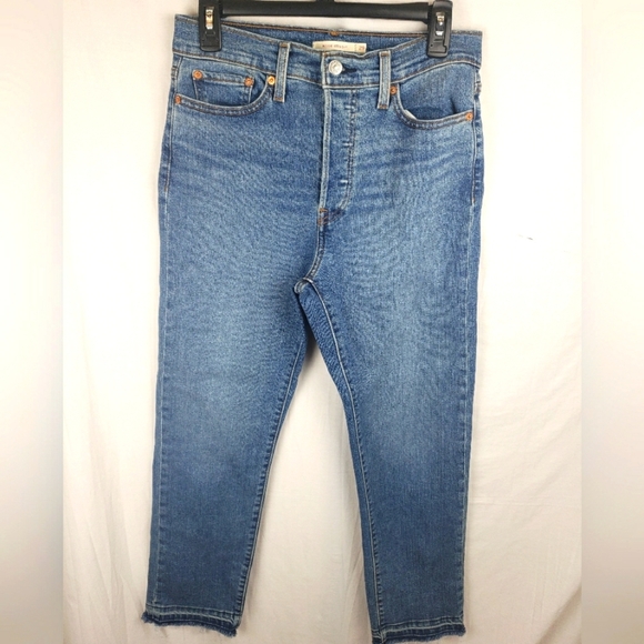 Levi's Wedgie Straight Light Washed Button Up Fringed Hem Jeans Sz 29 - Picture 1 of 11
